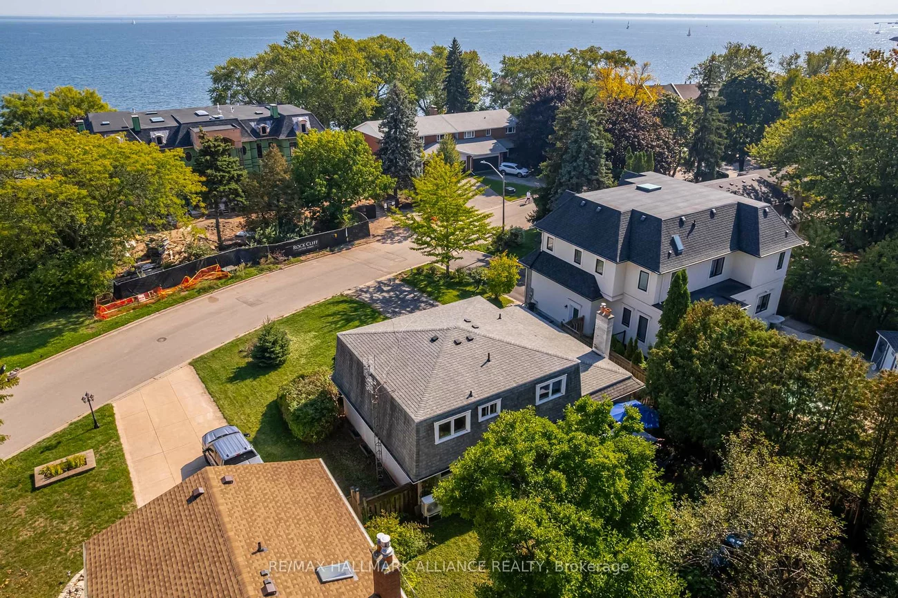 2033, Water's Edge, 1001 - BR Bronte, Oakville