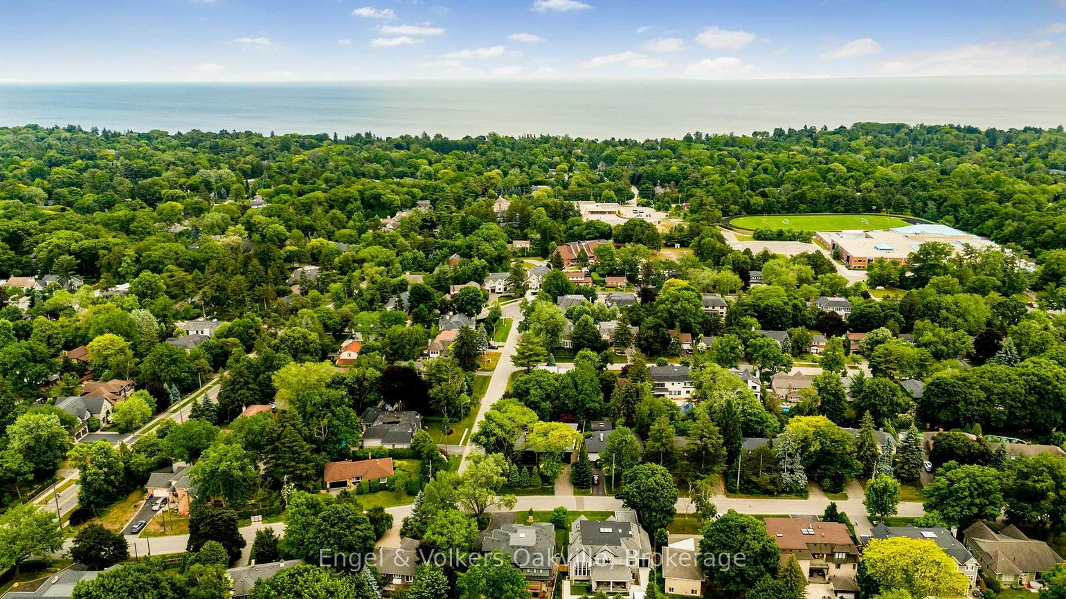 1516, Duncan, 1011 - MO Morrison, Oakville