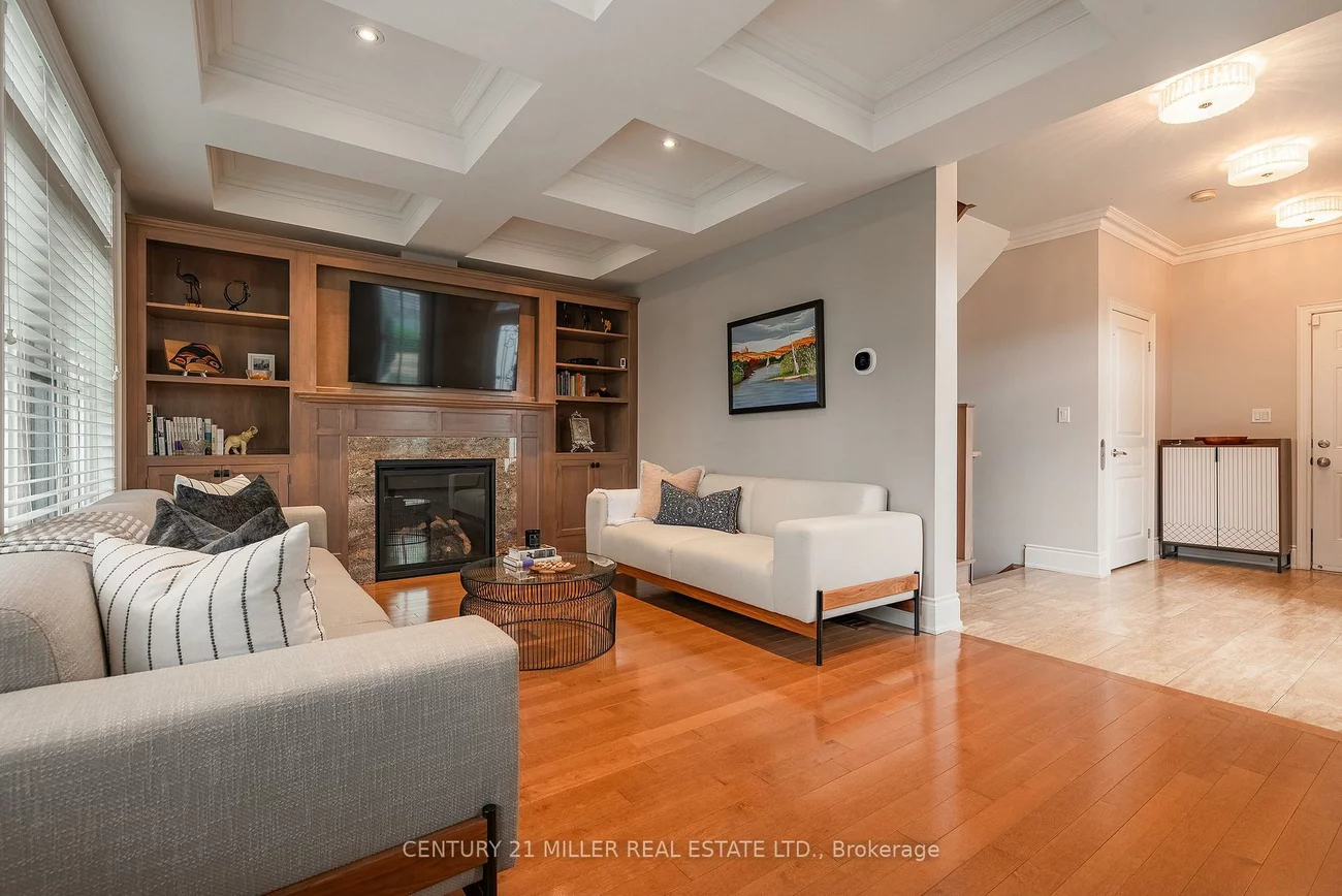 131, Brock, 1002 - CO Central, Oakville