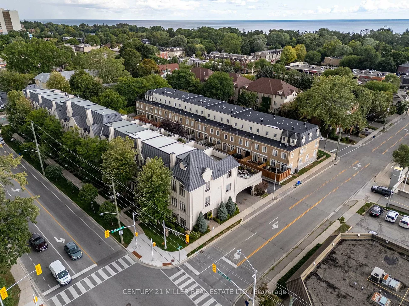131, Brock, 1002 - CO Central, Oakville