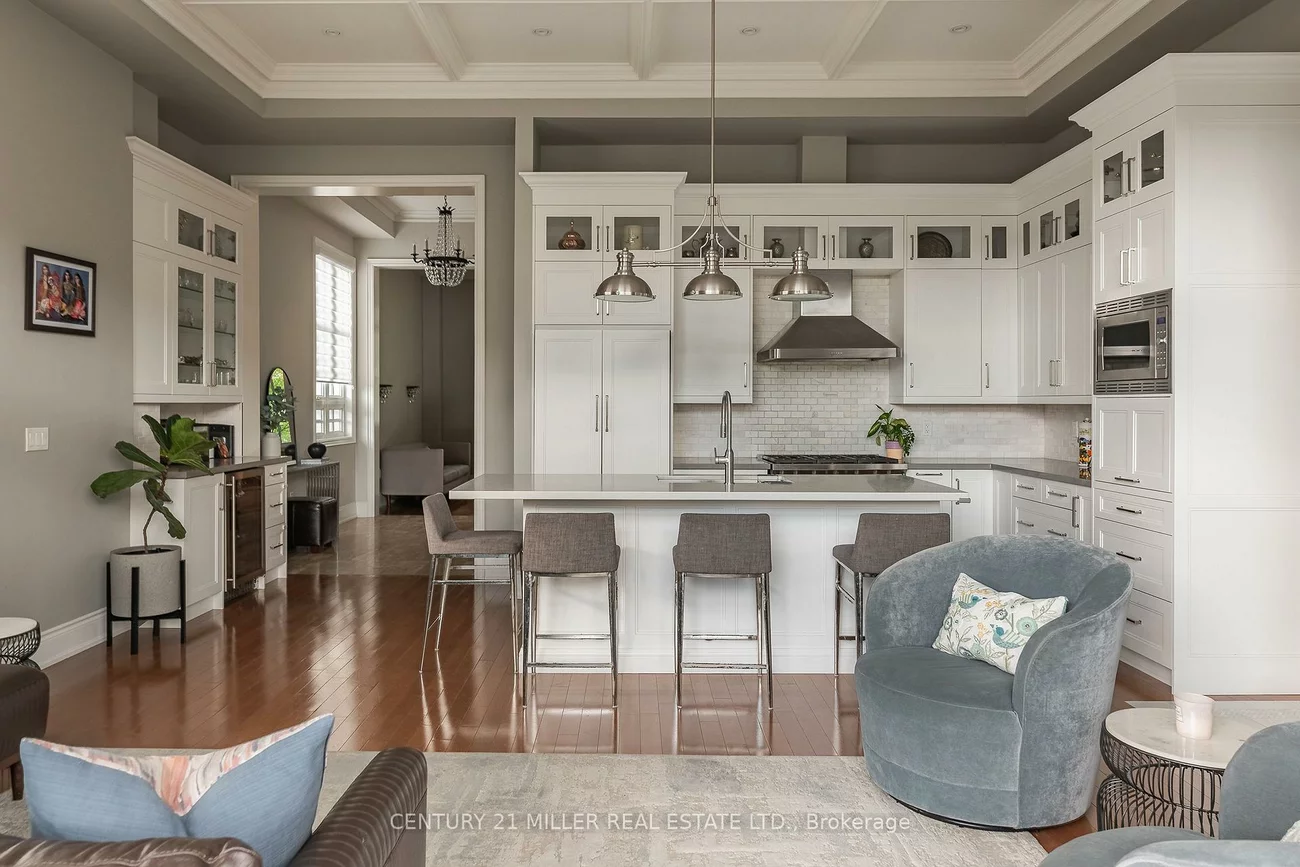 131, Brock, 1002 - CO Central, Oakville