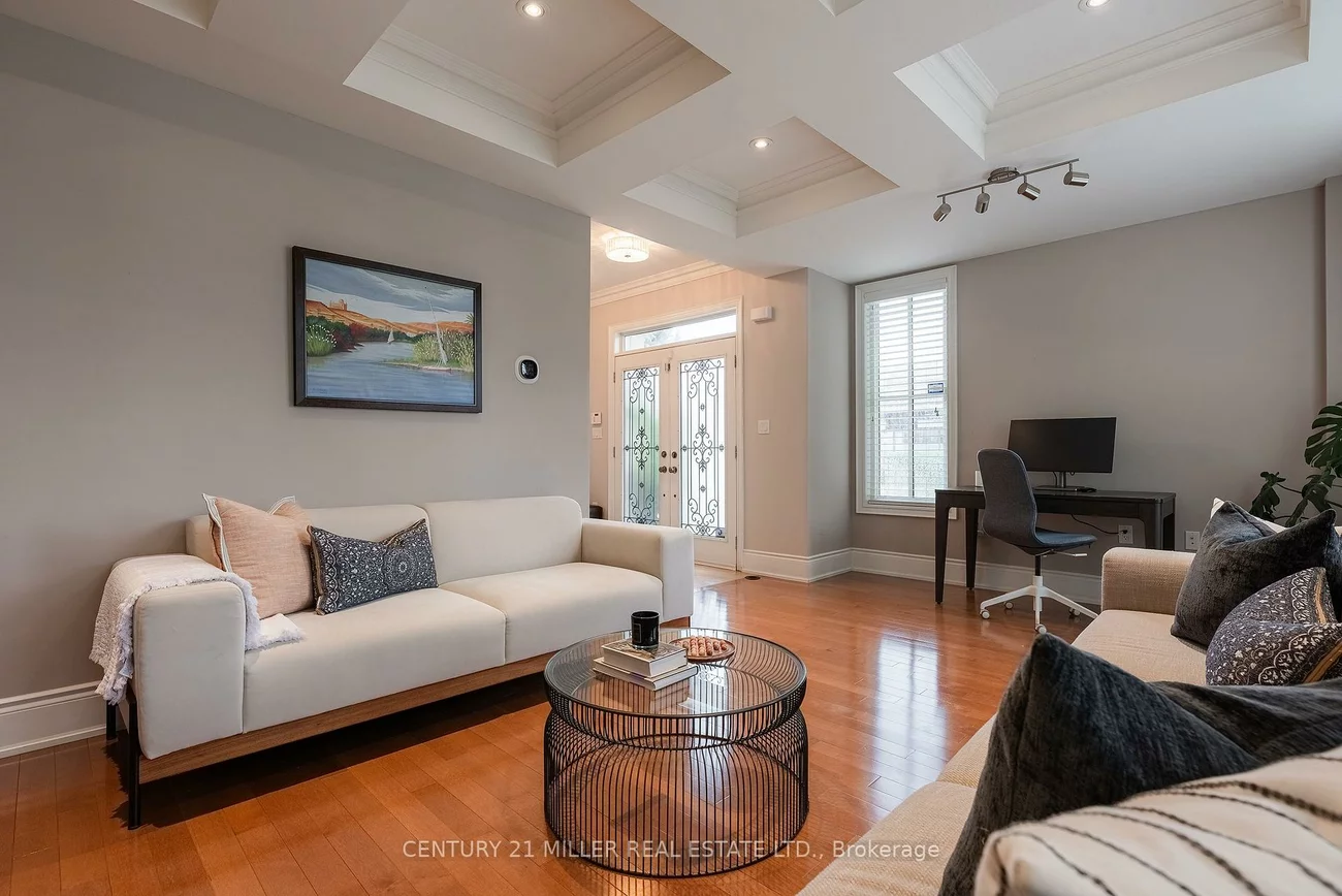 131, Brock, 1002 - CO Central, Oakville