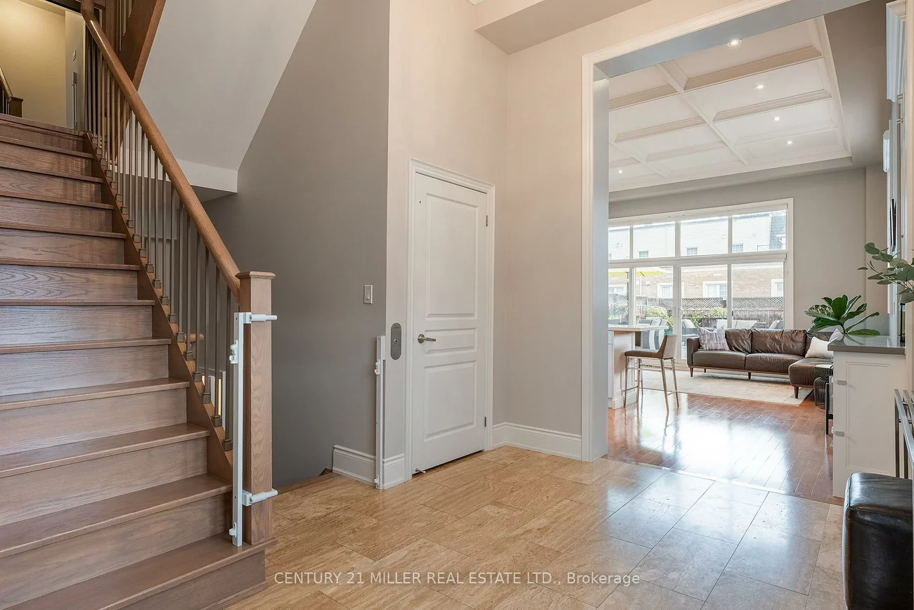 131, Brock, 1002 - CO Central, Oakville