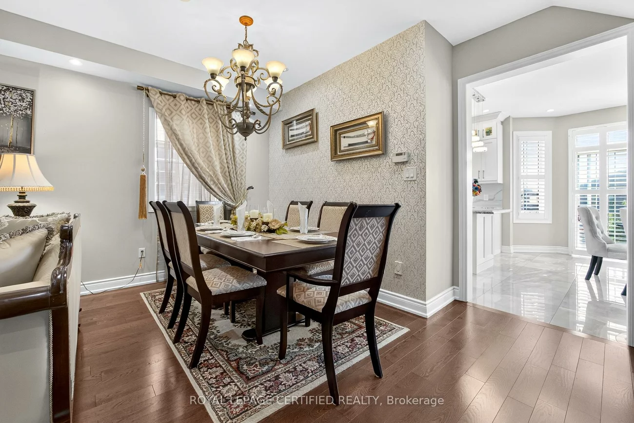1468, Liverpool, 1022 - WT West Oak Trails, Oakville