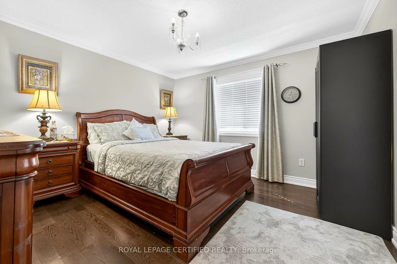 1468, Liverpool, 1022 - WT West Oak Trails, Oakville
