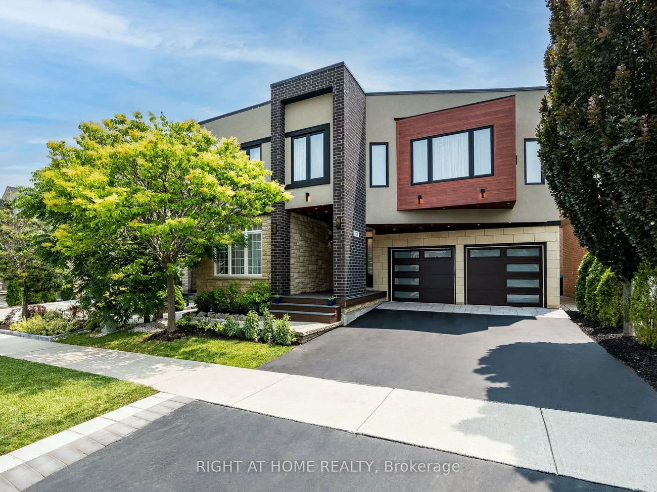 3176, Stocksbridge, 1000 - BC Bronte Creek, Oakville