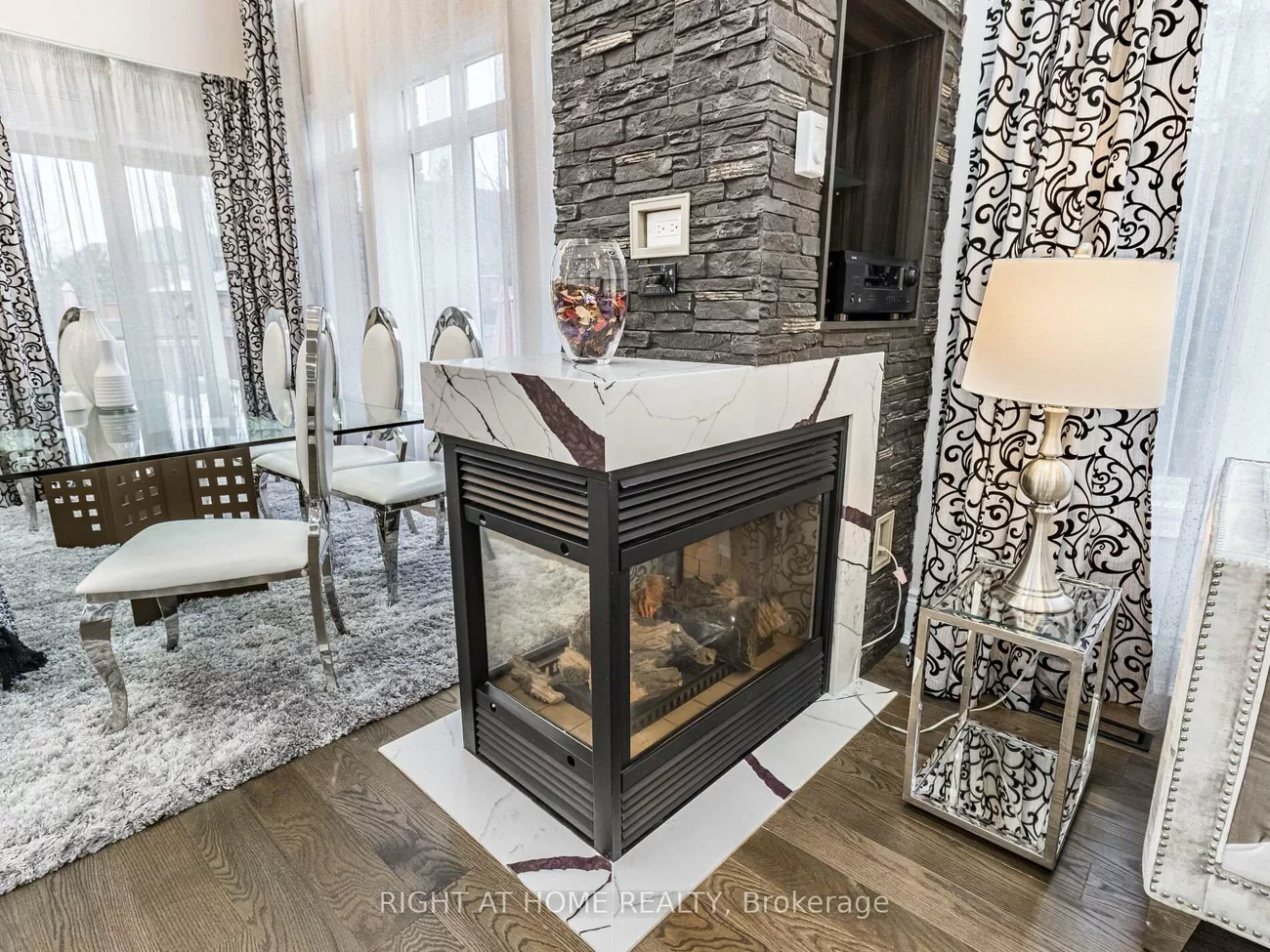 3176, Stocksbridge, 1000 - BC Bronte Creek, Oakville