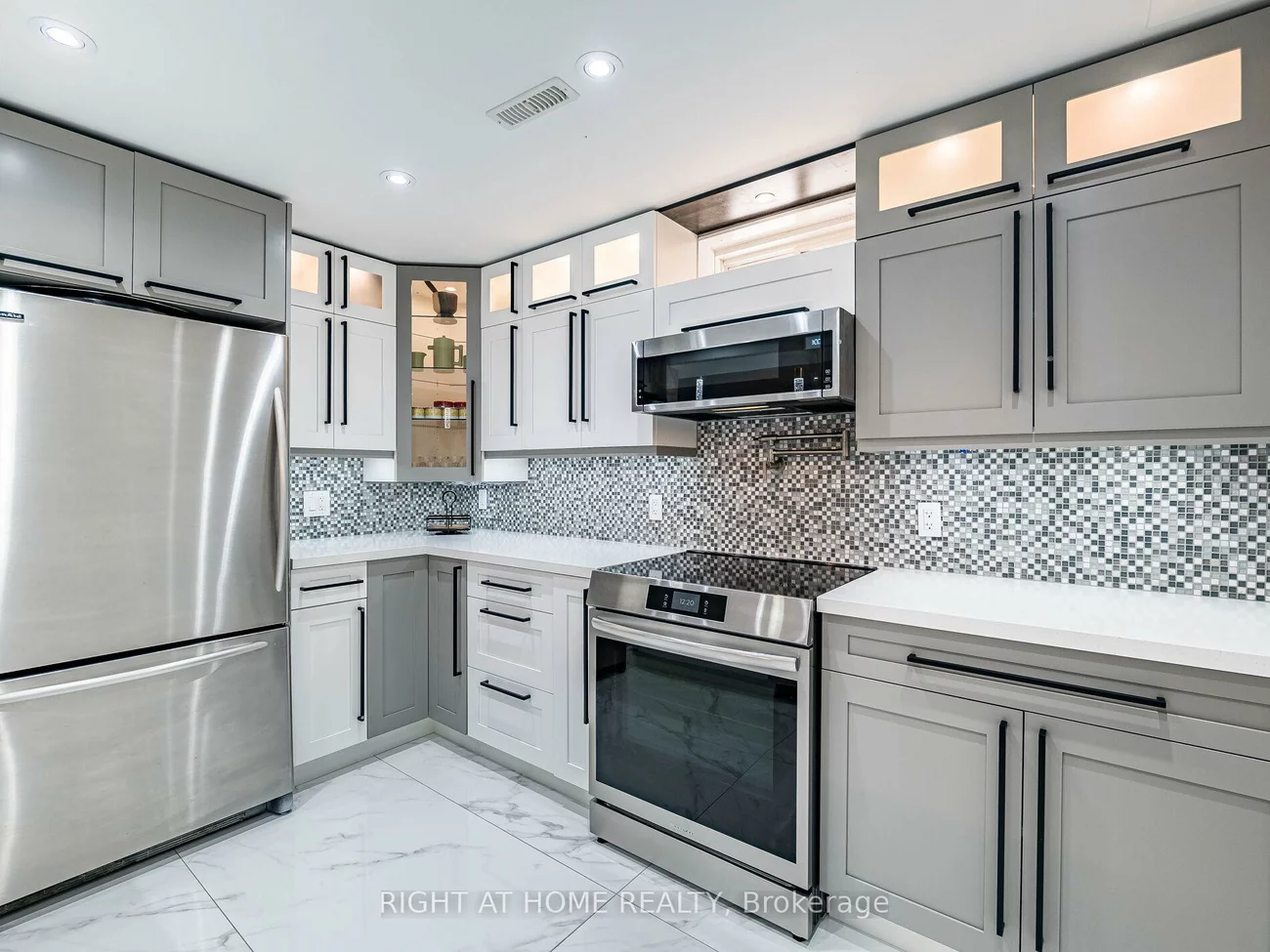 3176, Stocksbridge, 1000 - BC Bronte Creek, Oakville