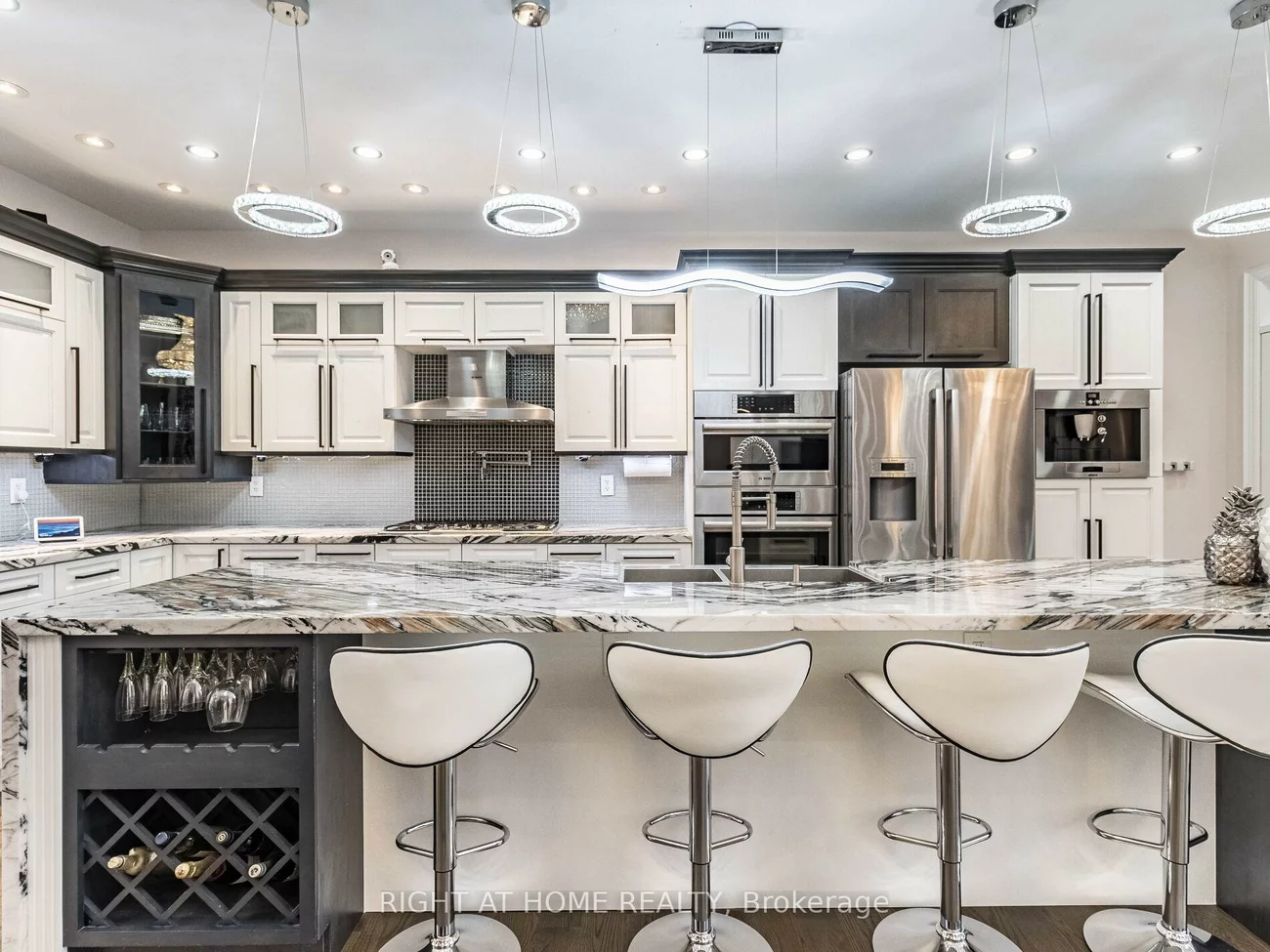 3176, Stocksbridge, 1000 - BC Bronte Creek, Oakville