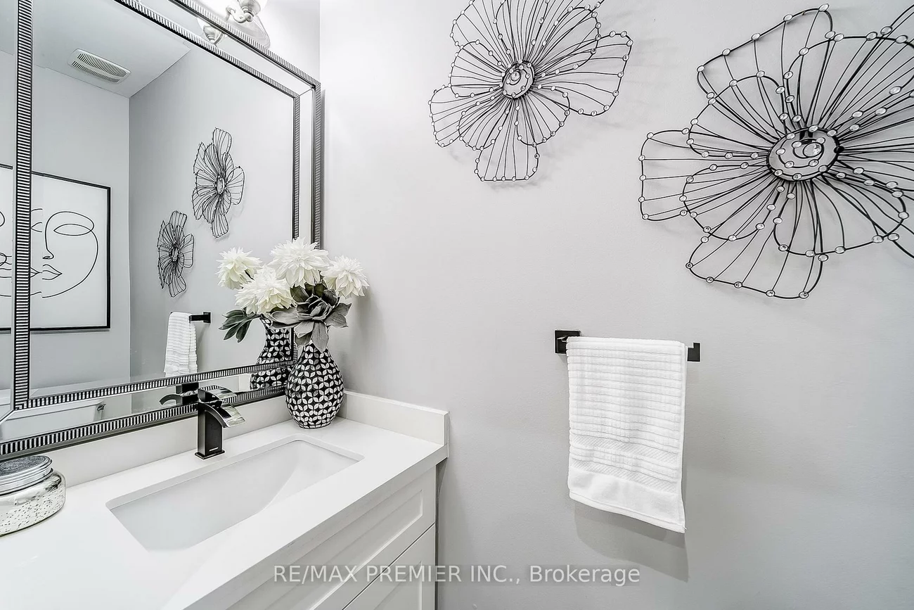 2195, Kwinter, 1019 - WM Westmount, Oakville