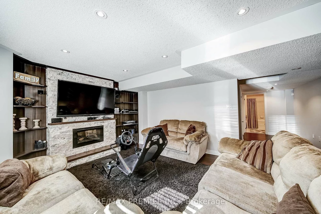 2195, Kwinter, 1019 - WM Westmount, Oakville