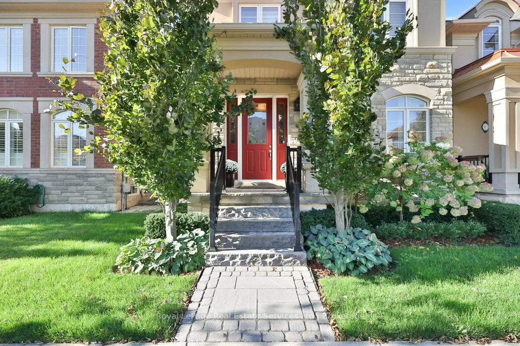 3294, Robert Brown, 1008 - GO Glenorchy, Oakville