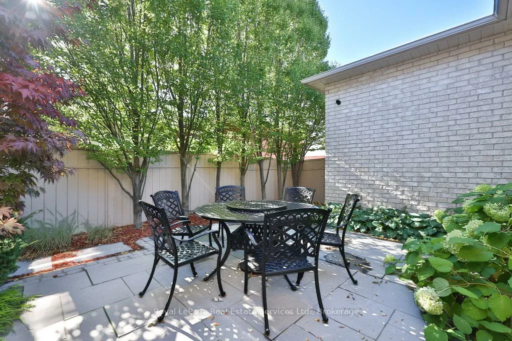 3294, Robert Brown, 1008 - GO Glenorchy, Oakville