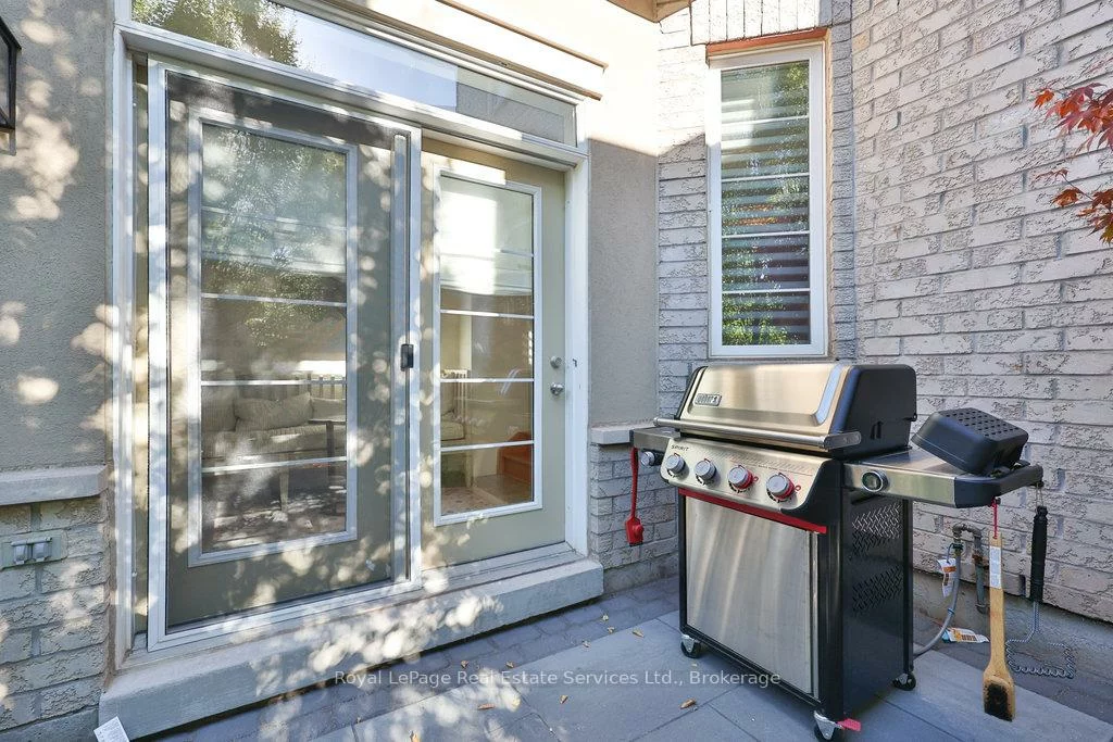3294, Robert Brown, 1008 - GO Glenorchy, Oakville