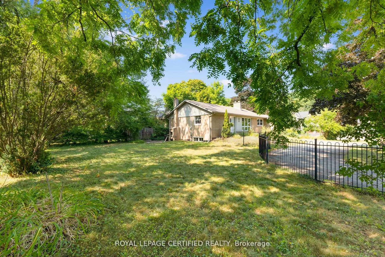 122, Selgrove, 1017 - SW Southwest, Oakville
