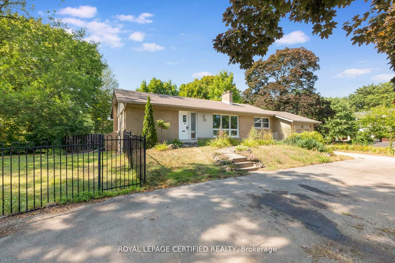 122, Selgrove, 1017 - SW Southwest, Oakville