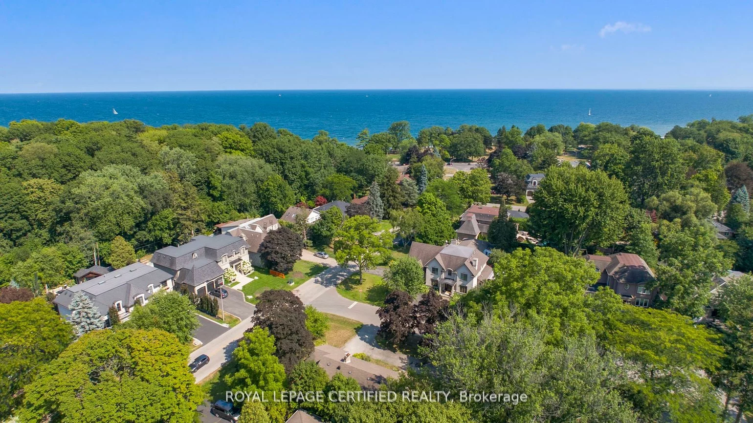 122, Selgrove, 1017 - SW Southwest, Oakville