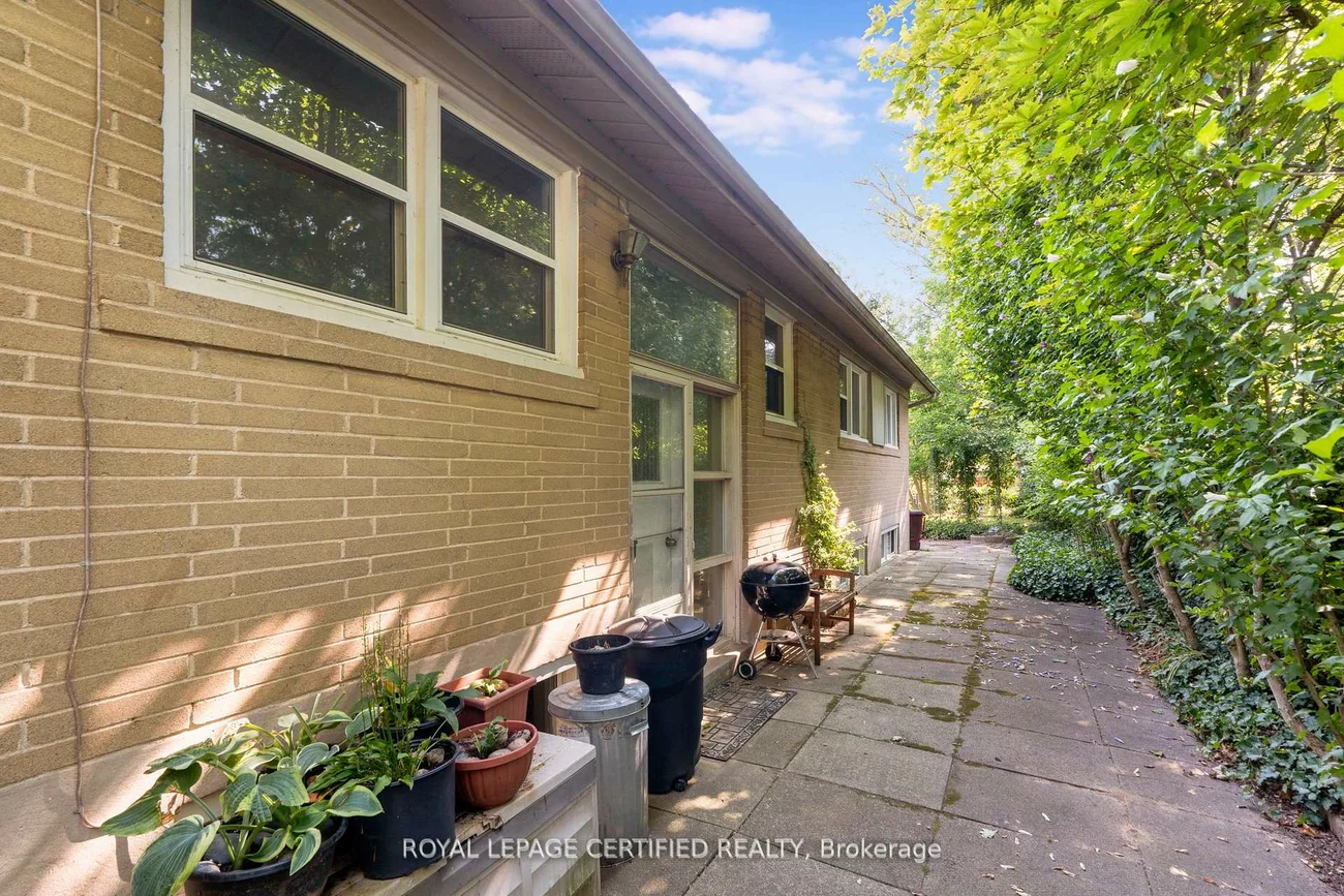 122, Selgrove, 1017 - SW Southwest, Oakville