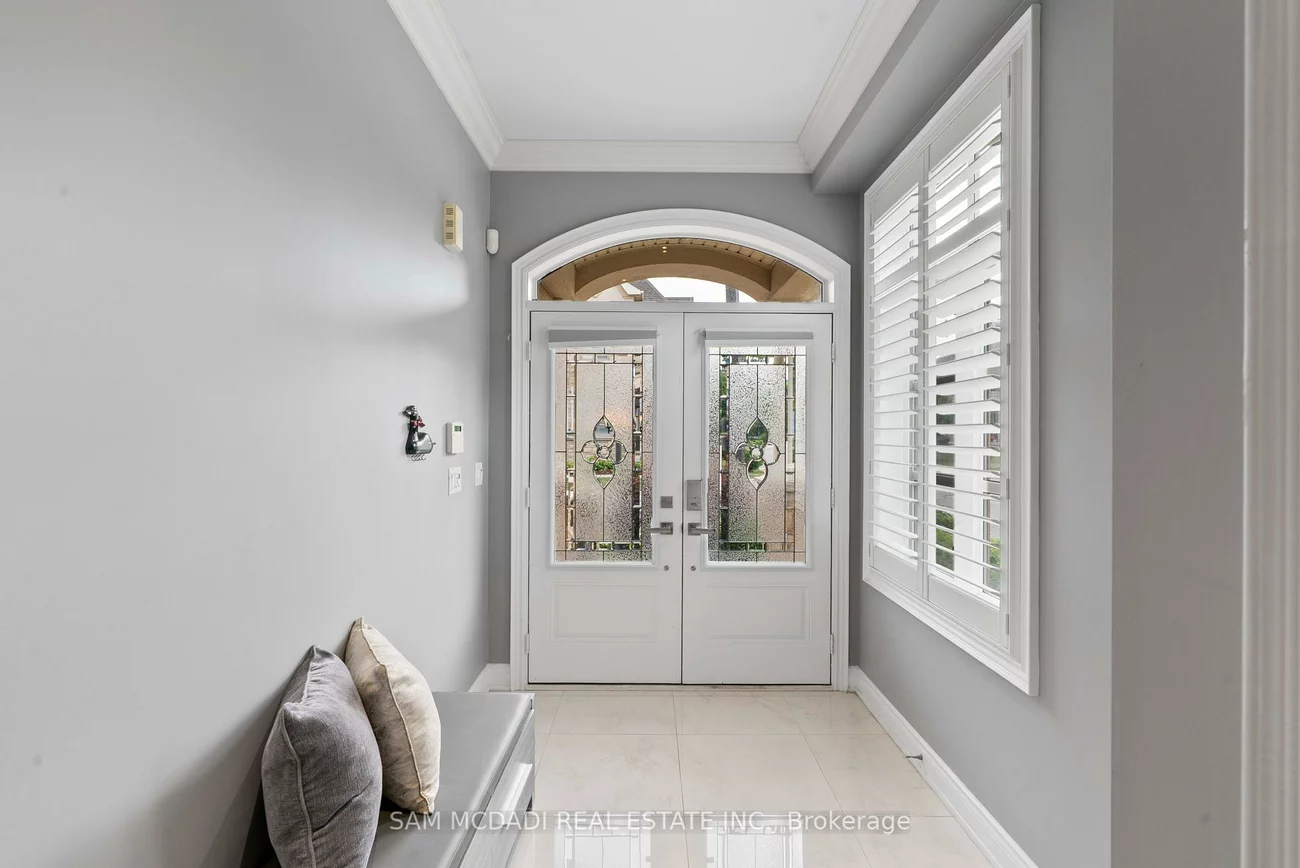 2469, Chateau, 1000 - BC Bronte Creek, Oakville