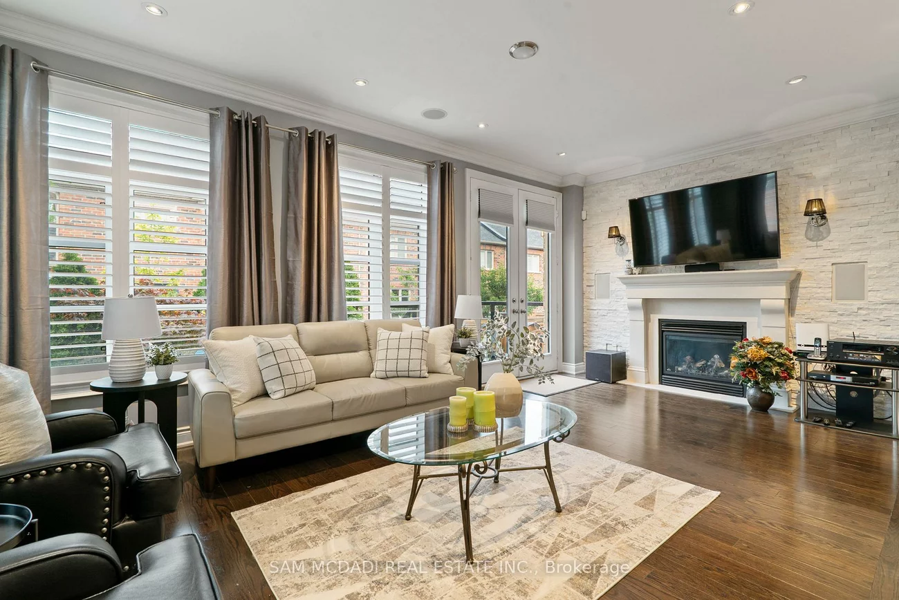 2469, Chateau, 1000 - BC Bronte Creek, Oakville