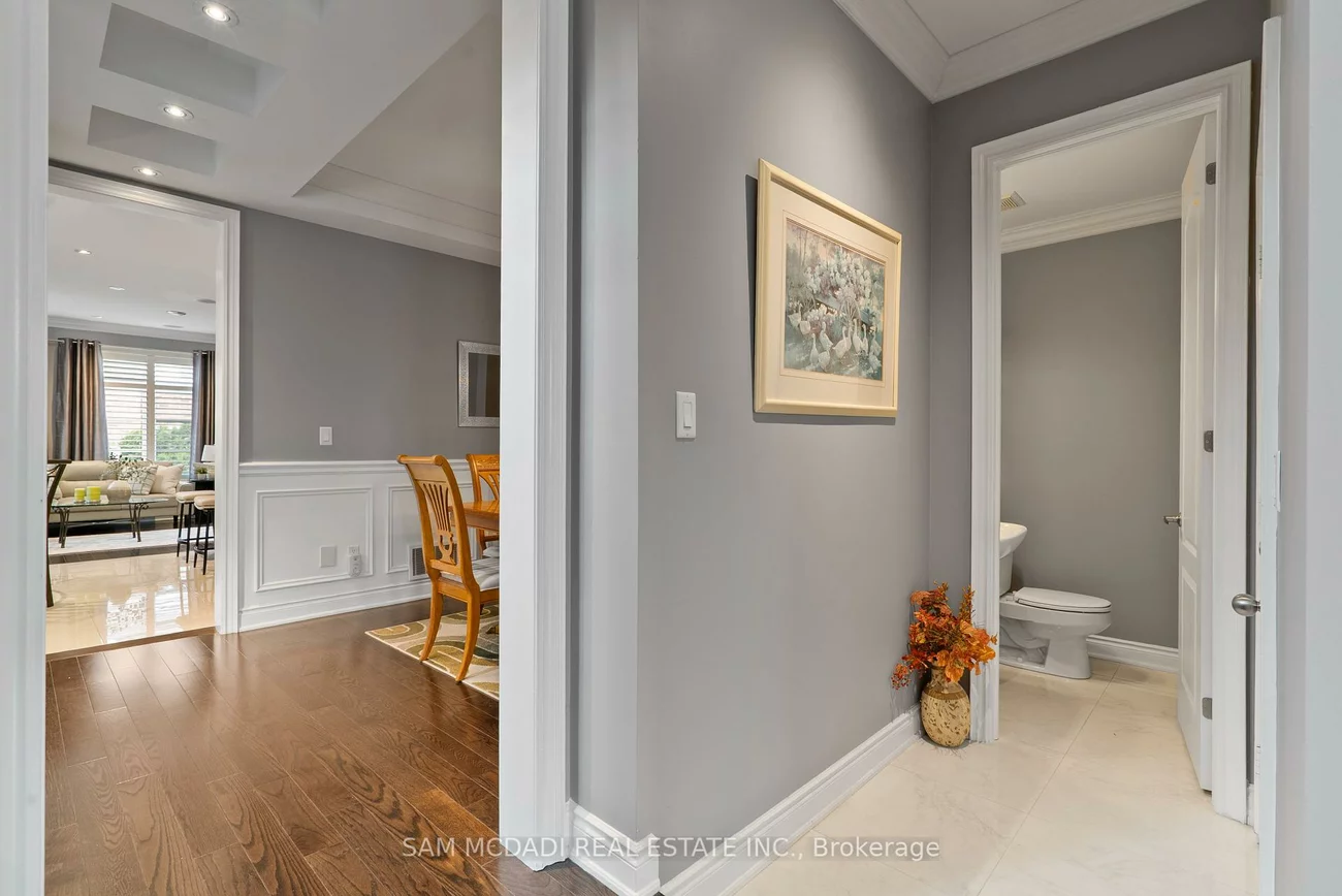 2469, Chateau, 1000 - BC Bronte Creek, Oakville