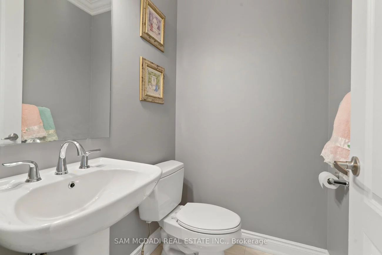 2469, Chateau, 1000 - BC Bronte Creek, Oakville