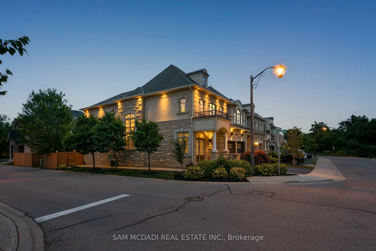 2469, Chateau, 1000 - BC Bronte Creek, Oakville