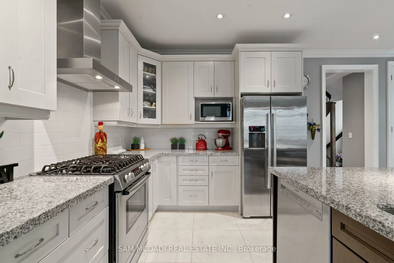 2469, Chateau, 1000 - BC Bronte Creek, Oakville