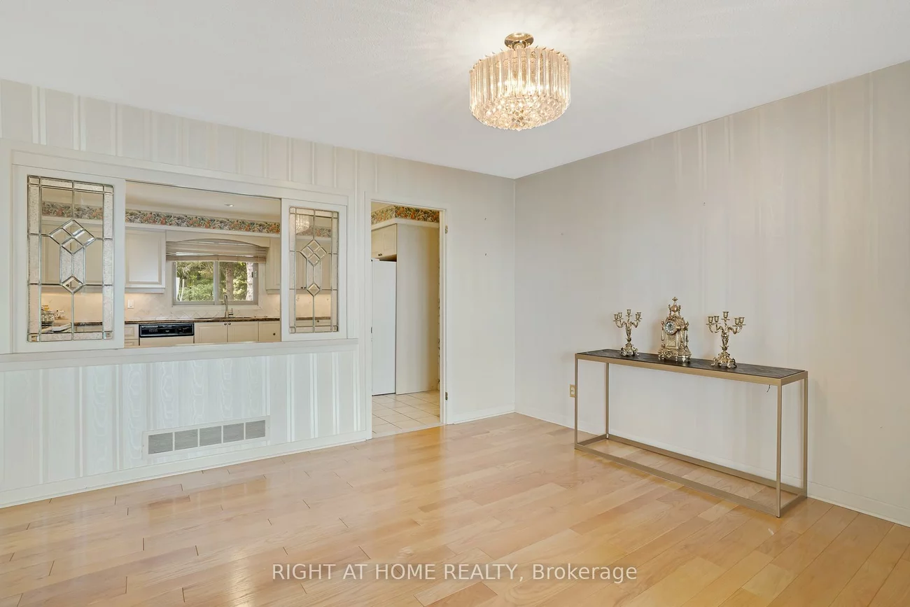 1360, LAKESHORE, 1017 - SW Southwest, Oakville