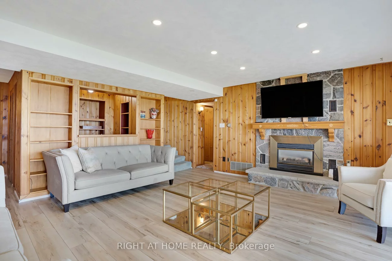 1360, LAKESHORE, 1017 - SW Southwest, Oakville