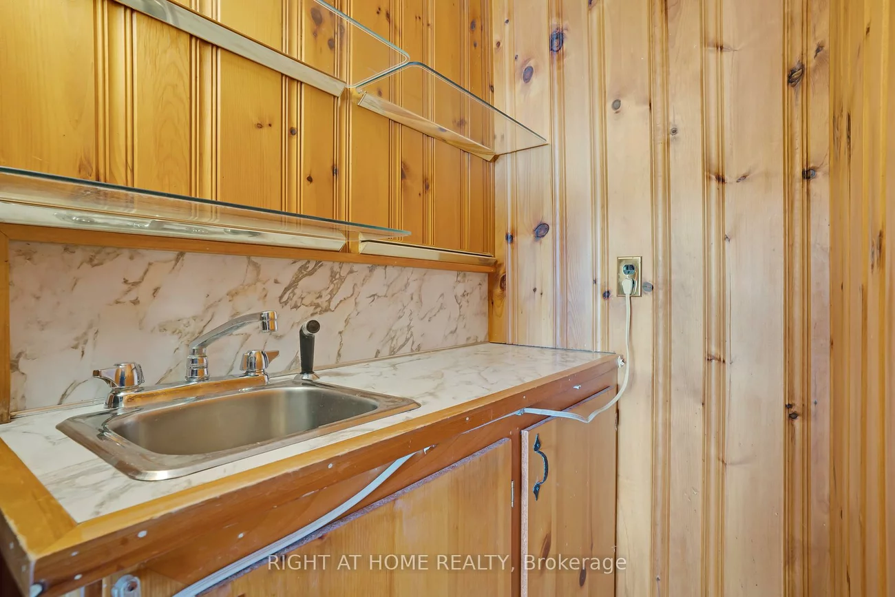 1360, LAKESHORE, 1017 - SW Southwest, Oakville