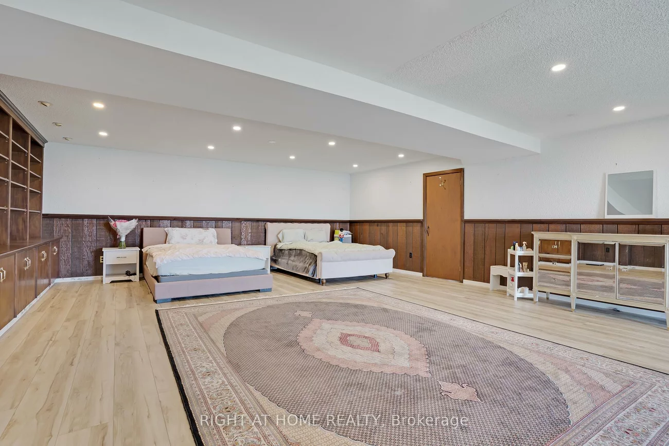 1360, LAKESHORE, 1017 - SW Southwest, Oakville