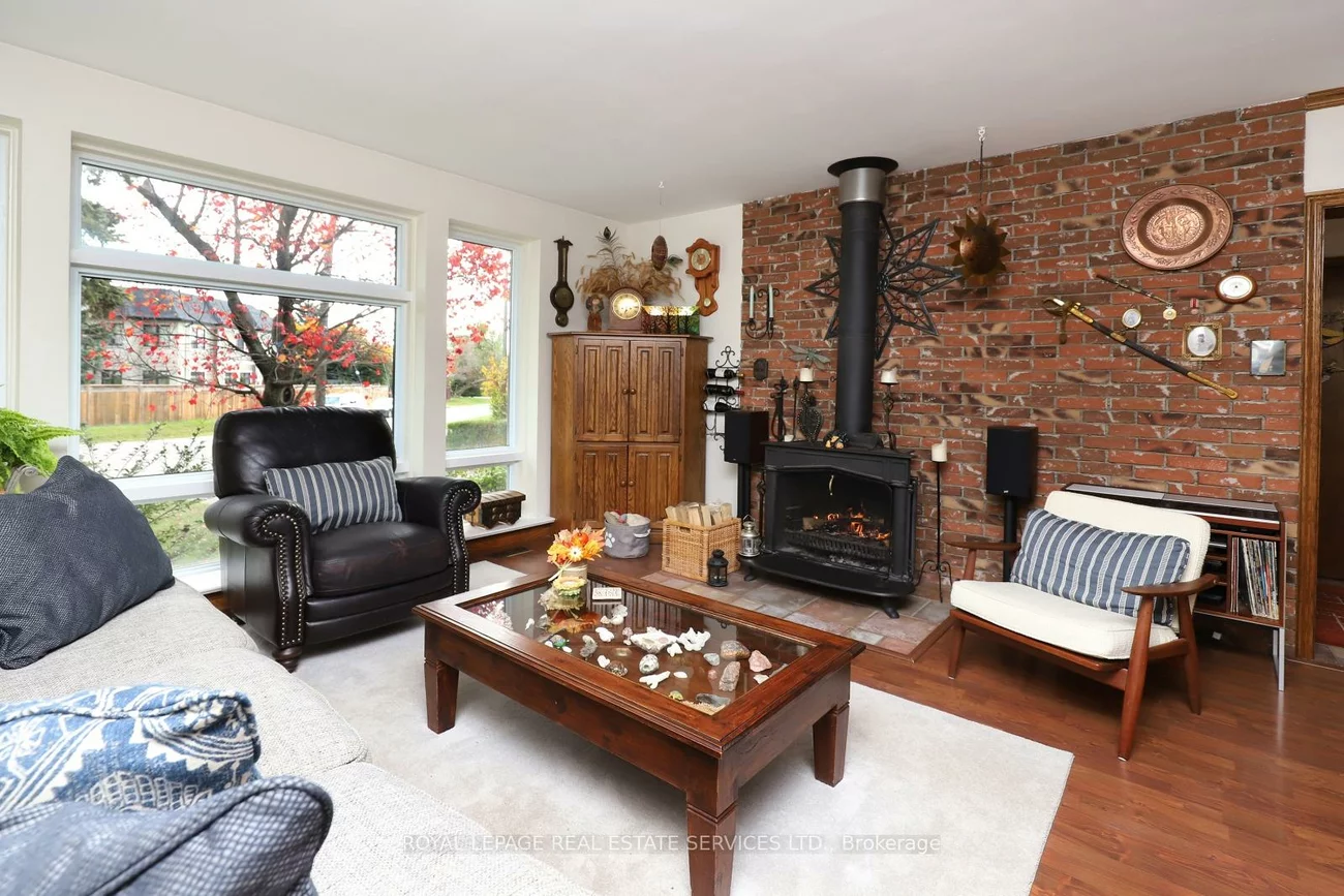 167, Oliver, 1003 - CP College Park, Oakville