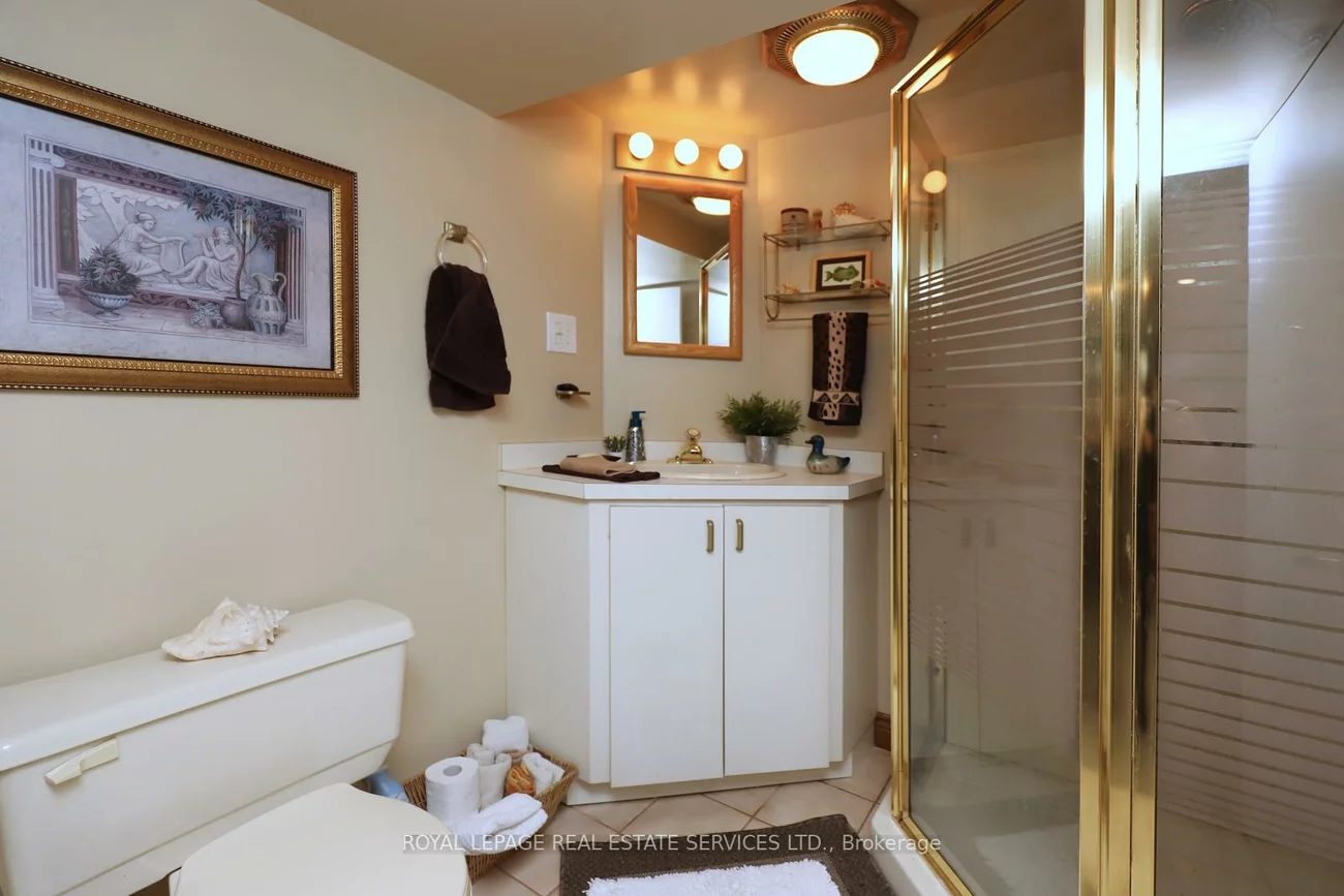 167, Oliver, 1003 - CP College Park, Oakville