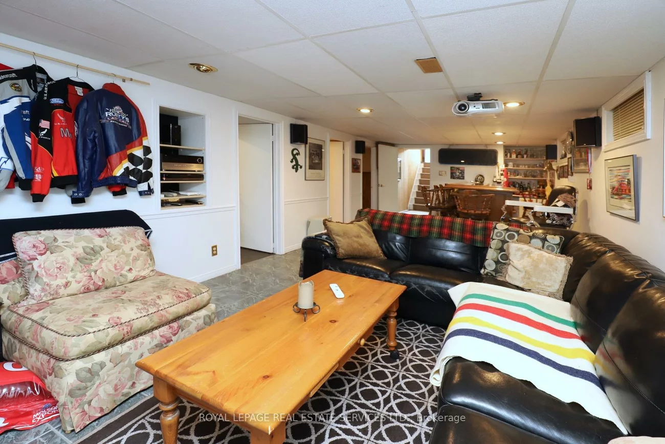 167, Oliver, 1003 - CP College Park, Oakville