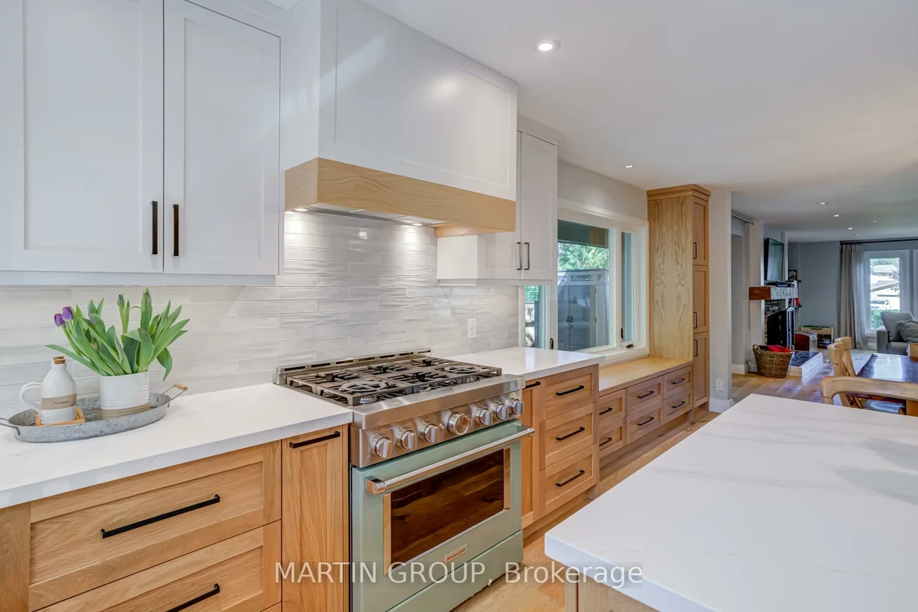 89, Germorda, 1003 - CP College Park, Oakville