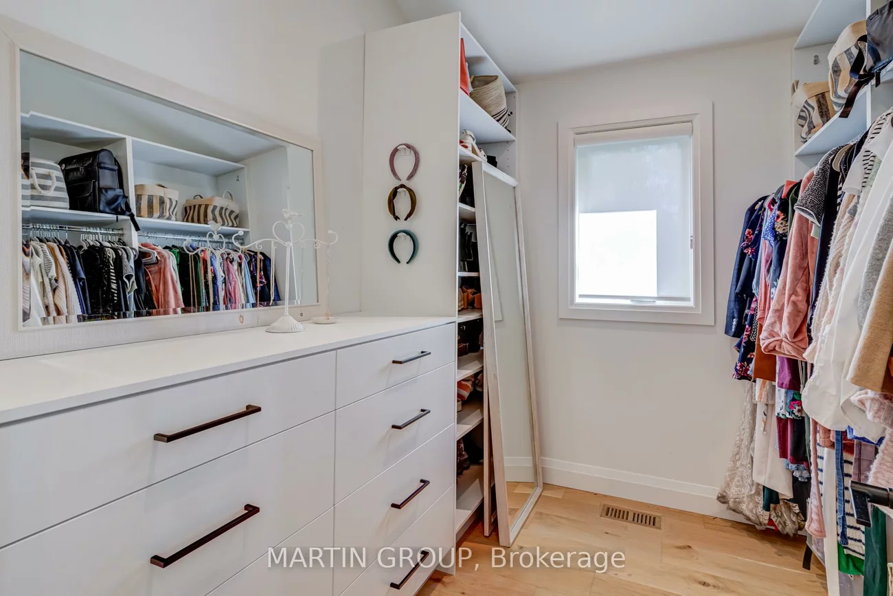 89, Germorda, 1003 - CP College Park, Oakville