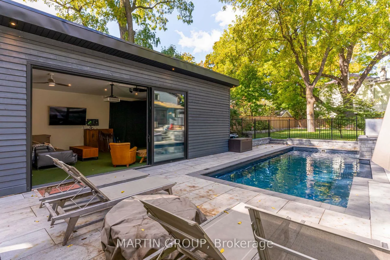 89, Germorda, 1003 - CP College Park, Oakville
