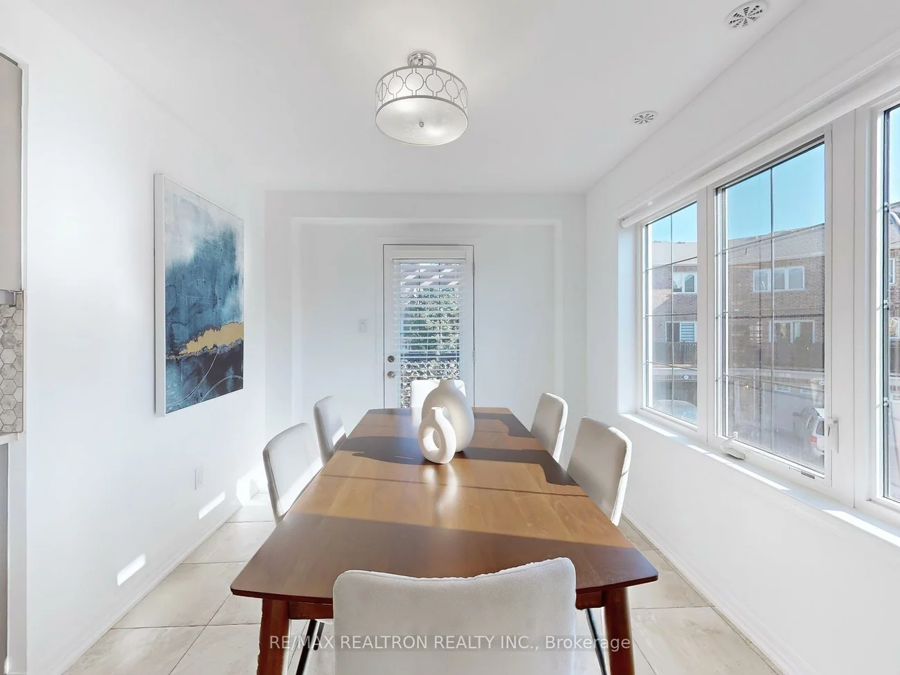370, Timberland, 1008 - GO Glenorchy, Oakville