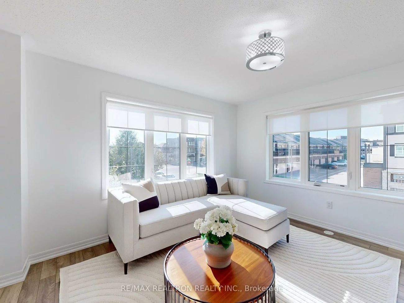 370, Timberland, 1008 - GO Glenorchy, Oakville