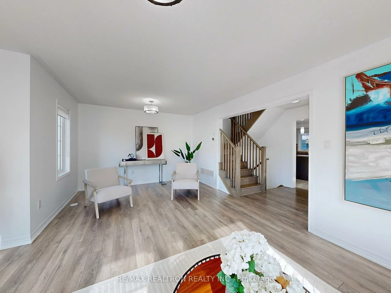 370, Timberland, 1008 - GO Glenorchy, Oakville