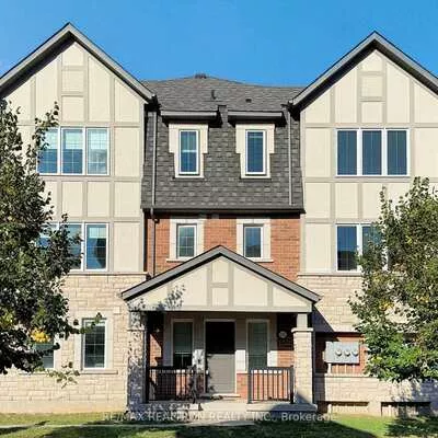 370, Timberland, 1008 - GO Glenorchy, Oakville