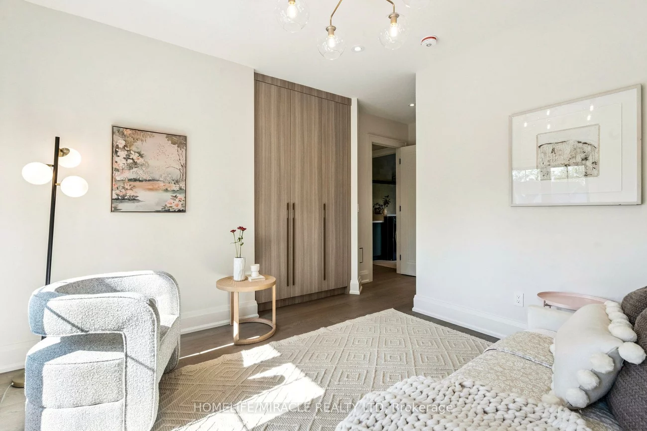 517, Stafford, 1020 - WO West, Oakville