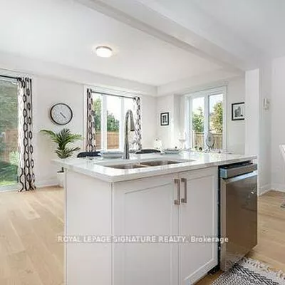 2184, Postmaster, 1019 - WM Westmount, Oakville