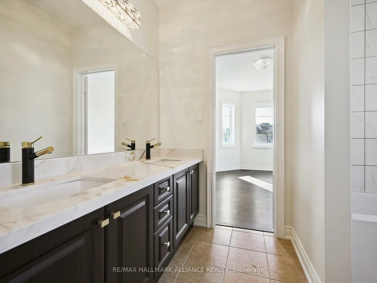 3340, Meadow Marsh, 1010 - JM Joshua Meadows, Oakville