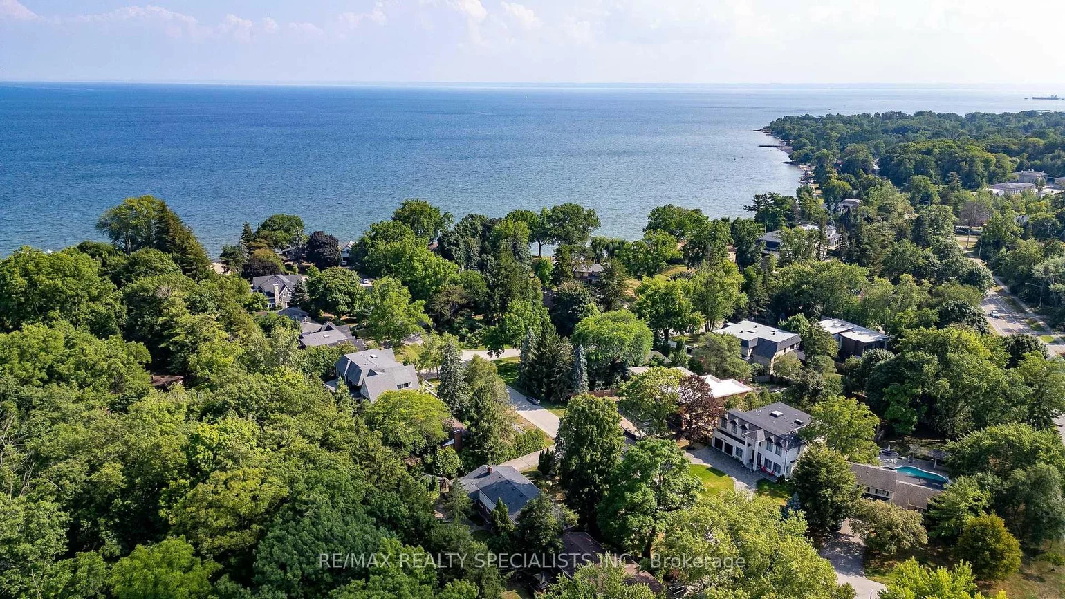 145, Wolfdale, 1017 - SW Southwest, Oakville