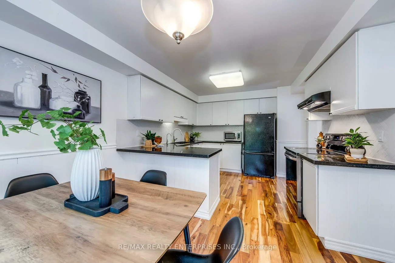 1157, Beechnut, 1004 - CV Clearview, Oakville