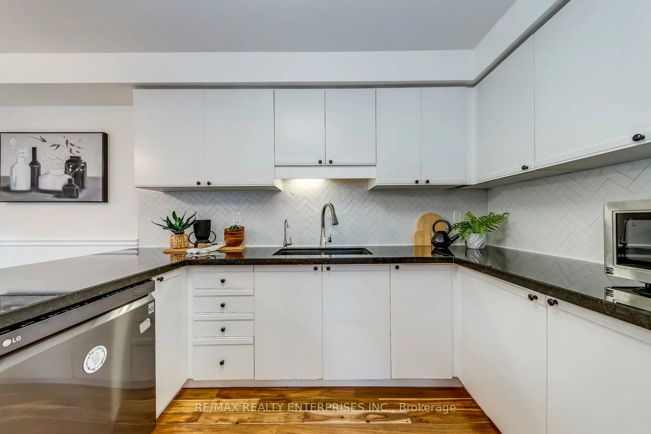 1157, Beechnut, 1004 - CV Clearview, Oakville