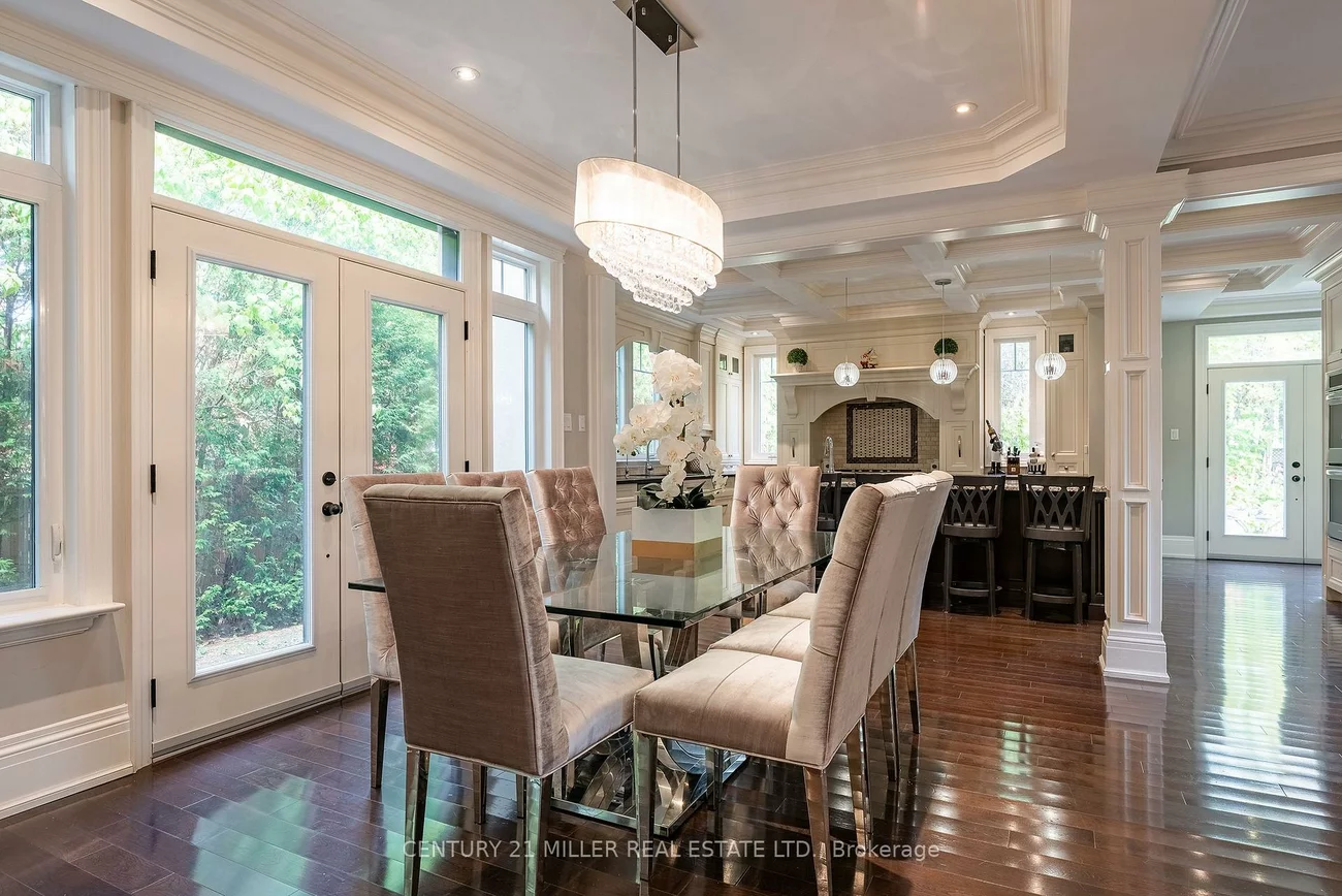 108, Livno, 1001 - BR Bronte, Oakville