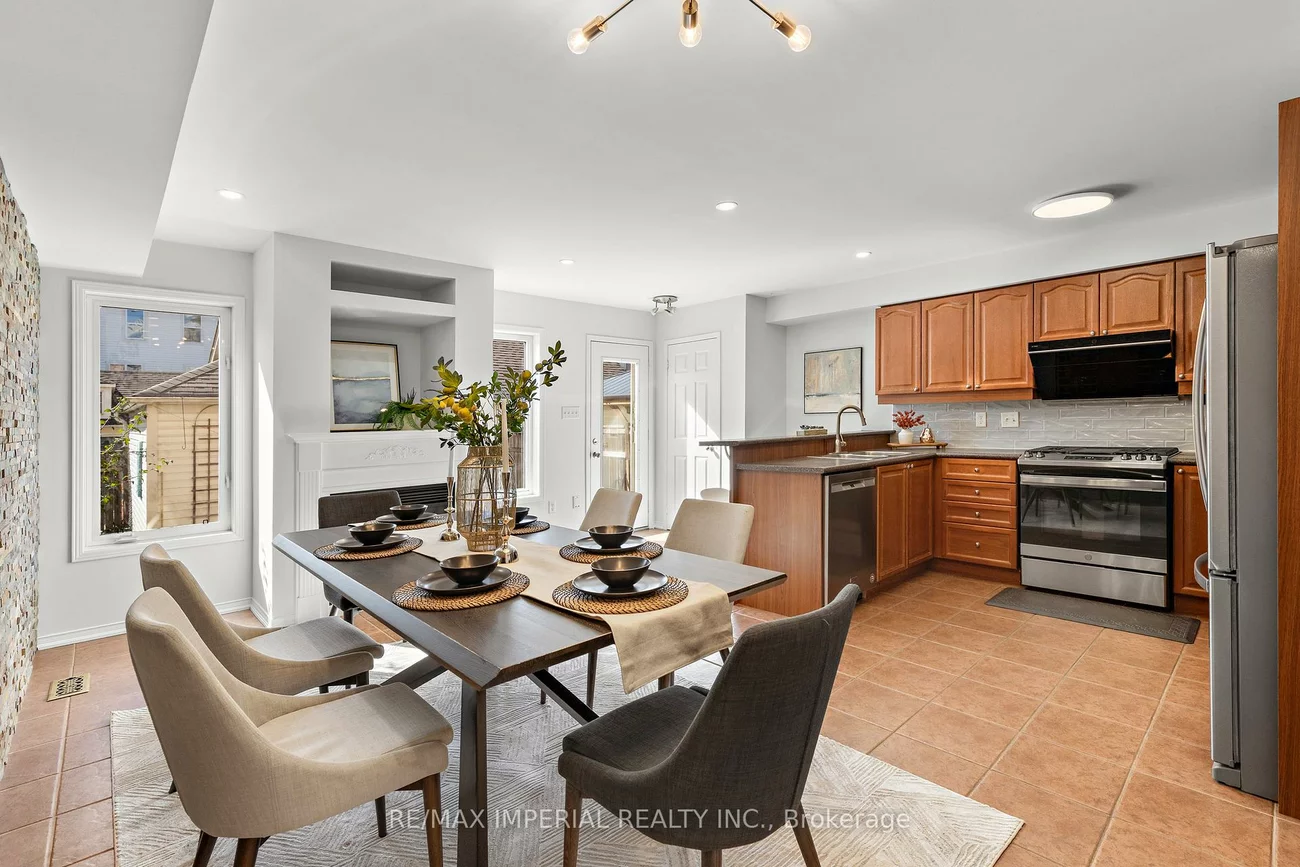 94, Littlewood, 1015 - RO River Oaks, Oakville